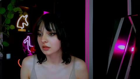 Snapshot of tina_golden1 chatting on April 2026 11:17:01 AM tina_golden1 online show from April 2026 11:17:01 AM