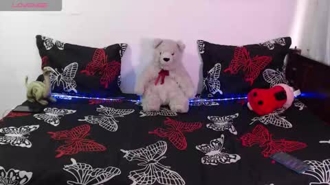 Tina N Charlie online show from October 2025 12:46:01 PM