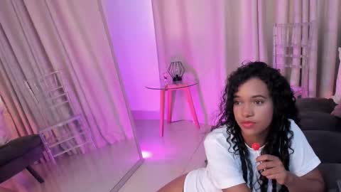 T I N A online show from February 2026 04:21:02 PM