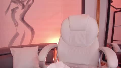 Snapshot of tinaajones_ chatting on February 2025 07:49:01 PM Tina online show from February 2025 07:49:01 PM