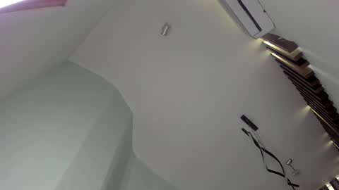 Snapshot of tinaajones_ chatting on November 2025 04:44:02 AM Tina online show from November 2025 04:44:02 AM