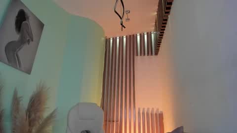 Snapshot of tinaajones_ chatting on November 2025 04:45:02 AM Tina online show from November 2025 04:45:02 AM