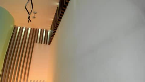 Snapshot of tinaajones_ chatting on December 2025 04:51:01 AM Tina online show from December 2025 04:51:01 AM