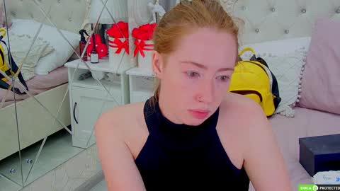 Snapshot of tinabrook chatting on September 2025 03:32:01 AM Tina online show from September 2025 03:32:01 AM