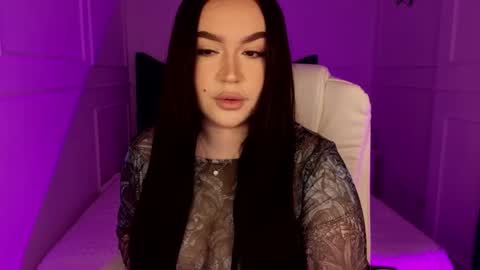 Snapshot of tinafox_ chatting on March 2026 08:21:01 AM hi im curvy babyface girlie Tina online show from March 2026 08:21:01 AM