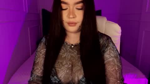 Snapshot of tinafox_ chatting on March 2026 08:20:01 AM hi im curvy babyface girlie Tina online show from March 2026 08:20:01 AM