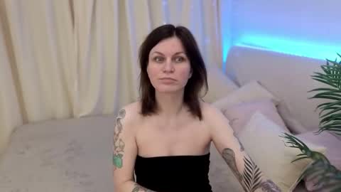 TinaMelt online show from November 2025 07:23:02 PM