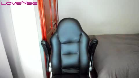 Tina online show from November 2025 08:10:01 PM