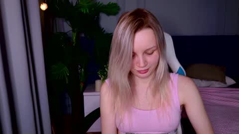 tinasiner online show from January 2025 02:22:01 PM