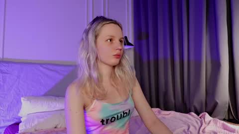 tinasiner online show from February 2025 05:16:02 PM