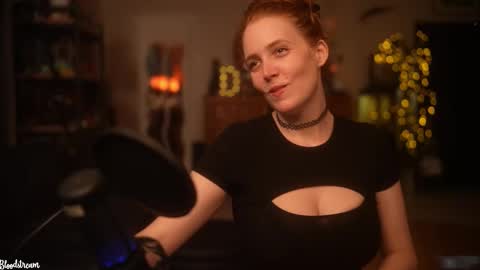 Snapshot of tinatopp chatting on March 2026 02:26:01 AM Tina - online show from March 2026 02:26:01 AM