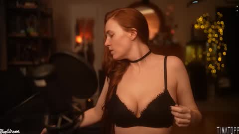 Snapshot of tinatopp chatting on March 2026 02:13:01 AM Tina - online show from March 2026 02:13:01 AM