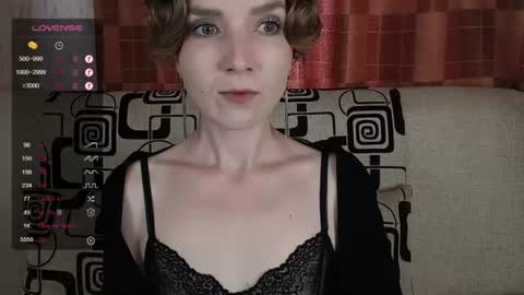 Snapshot of tinawincee chatting on July 2026 05:00:02 AM Tina online show from July 2026 05:00:02 AM