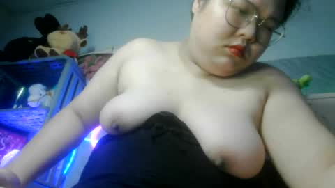 Snapshot of tini_bei chatting on August 2026 04:42:02 PM tini_bei online show from August 2026 04:42:02 PM