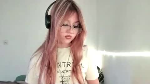 Kate online show from March 2026 03:41:02 PM