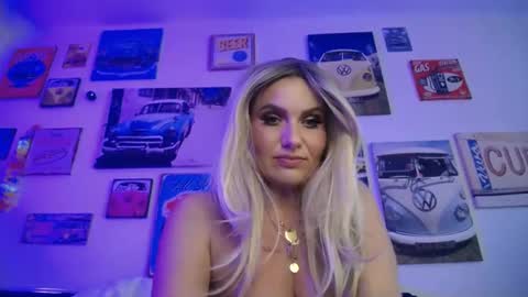 Snapshot of tinkerbell822 chatting on March 2025 04:35:02 PM tinkerbell822 online show from March 2025 04:35:02 PM