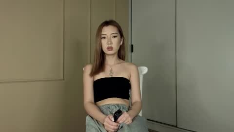 Snapshot of tinki_winkii chatting on September 2025 03:29:01 AM Tina online show from September 2025 03:29:01 AM