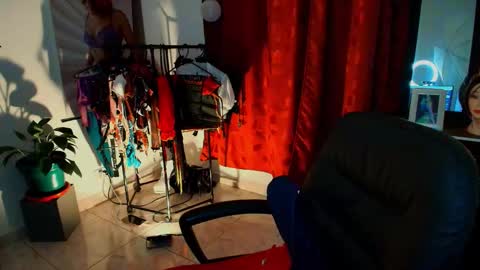 I AM BELLA  ----------- follow my  IG  TINNS 69 online show from November 2025 12:20:02 AM