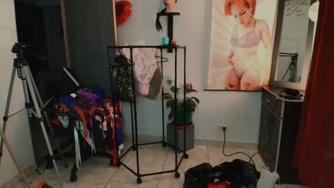 Snapshot of tinnadawson chatting on March 2026 02:50:02 AM I AM BELLA ----------- follow my IG TINNS 69 online show from March 2026 02:50:02 AM