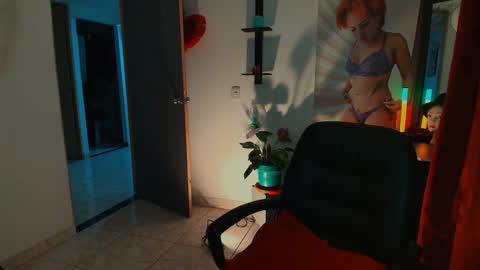 Snapshot of tinnadawson chatting on March 2026 01:32:02 AM I AM BELLA ----------- follow my IG TINNS 69 online show from March 2026 01:32:02 AM