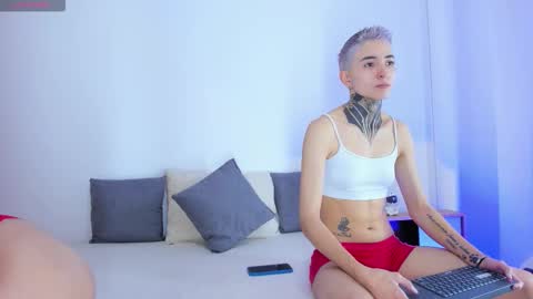 TINNY AND CANDY online show from November 2025 12:04:02 PM