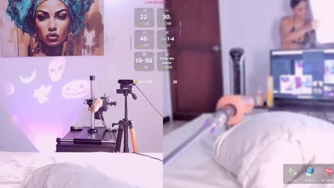 Hey Im Annie  online show from October 2025 09:38:01 PM