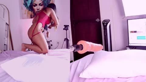 Hey Im Annie  online show from April 2026 09:01:02 PM