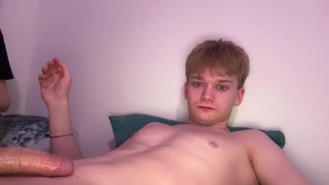 Snapshot of tinnydoll chatting on March 2026 08:01:01 PM TinnyDoll online show from March 2026 08:01:01 PM