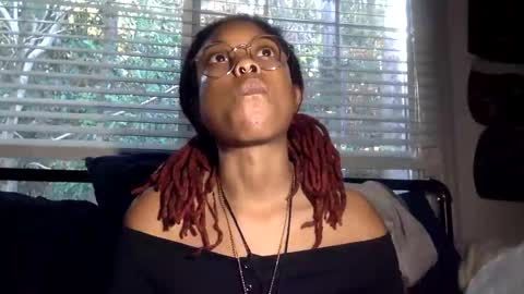 Snapshot of tiny_cupcake2 chatting on November 2025 07:35:02 PM cupcake online show from November 2025 07:35:02 PM