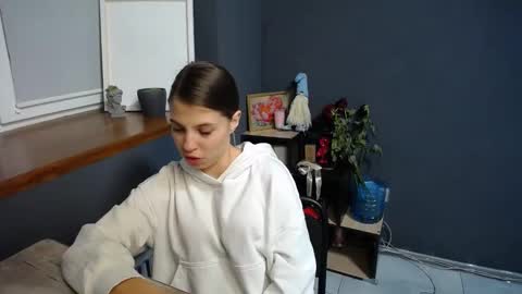 Gloria online show from March 2025 10:55:01 AM