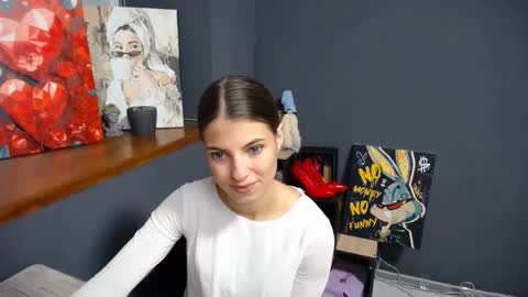 Gloria online show from September 2025 06:48:02 AM