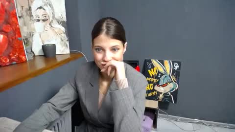 Gloria online show from October 2025 06:22:02 AM