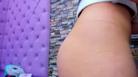 tiny online show from December 2024 03:25:02 AM