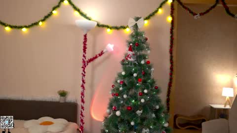 Lyssa     online show from December 2024 04:54:01 PM