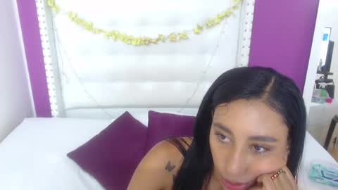 tiny_sarah1 online show from October 2025 11:52:02 PM