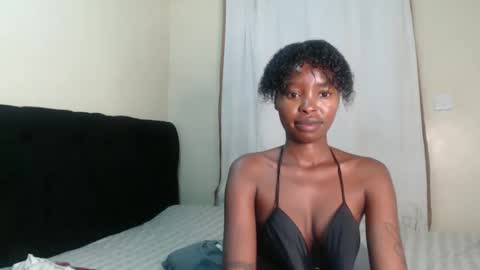 Snapshot of tiny_spoiler chatting on December 2024 03:32:02 PM tiny_spoiler online show from December 2024 03:32:02 PM