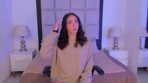 Thomm  Independent Model online show from February 2026 09:13:01 PM