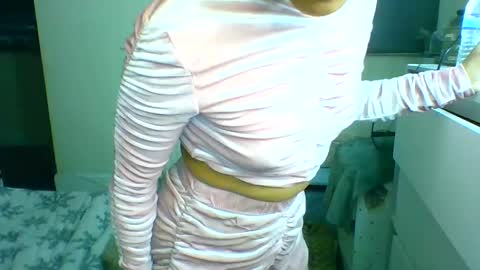 Snapshot of tinyasian911718 chatting on December 2024 01:02:02 PM Tinyasian911718 sweetinyasian instagram online show from December 2024 01:02:02 PM