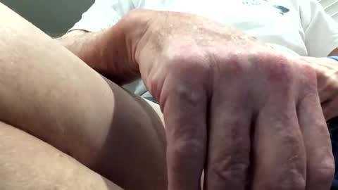 Snapshot of tinyjack_61 chatting on September 2025 10:42:01 AM Tiny Jack online show from September 2025 10:42:01 AM