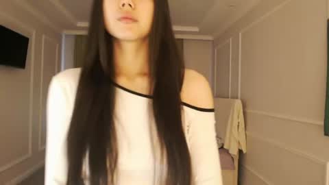 Snapshot of tinykawaii chatting on July 2026 02:40:02 AM Tina extra tips in PVT online show from July 2026 02:40:02 AM