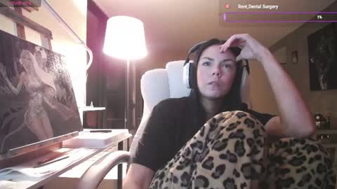 Snapshot of tinykylie chatting on June 2026 06:07:01 AM stage Kylie Sinner brand CLITBAIT online show from June 2026 06:07:01 AM