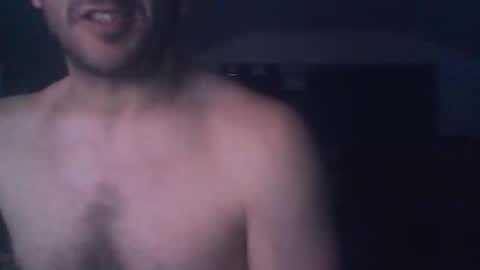 Snapshot of tiqueb40 chatting on April 2026 05:52:01 AM tiqueb40 online show from April 2026 05:52:01 AM