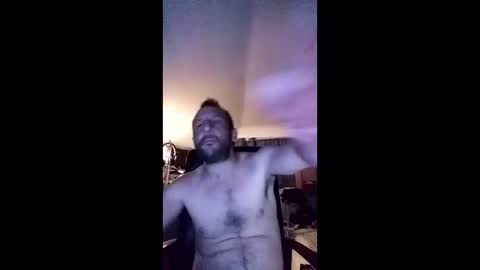 Snapshot of tiqueb40 chatting on April 2026 02:40:02 AM tiqueb40 online show from April 2026 02:40:02 AM
