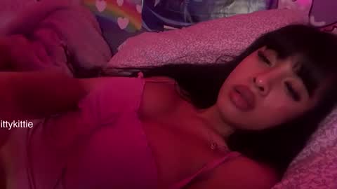 HOTTIE4U online show from January 2026 08:29:02 AM