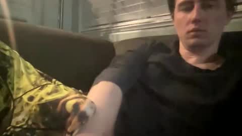 Snapshot of tlayne410 chatting on January 2026 10:06:01 AM tlayne410 online show from January 2026 10:06:01 AM