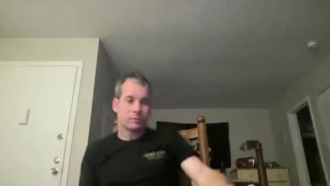 Snapshot of tleigh24 chatting on January 2025 11:18:02 PM tleigh24 online show from January 2025 11:18:02 PM