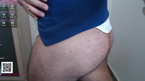 Snapshot of toaster1993 chatting on April 2026 07:06:02 AM Leonel online show from April 2026 07:06:02 AM