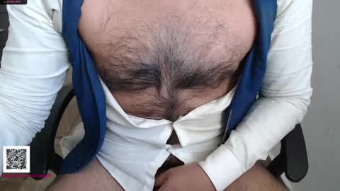 Snapshot of toaster1993 chatting on April 2026 08:01:02 AM Leonel online show from April 2026 08:01:02 AM