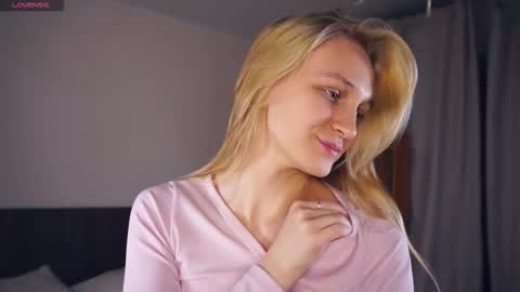 Mary online show from November 2025 06:40:02 AM