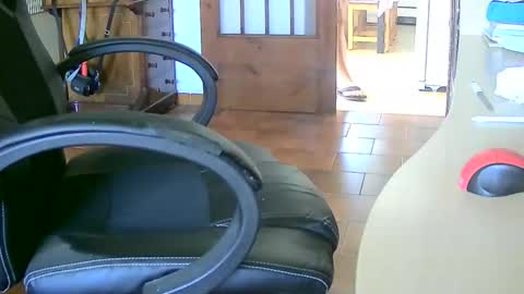 Tobiko online show from September 2025 01:11:02 PM